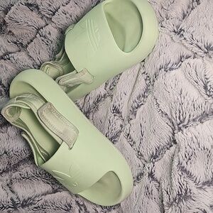 adidas Originals ADIFOM Adilette J Green Spark Kids Youth Size 3